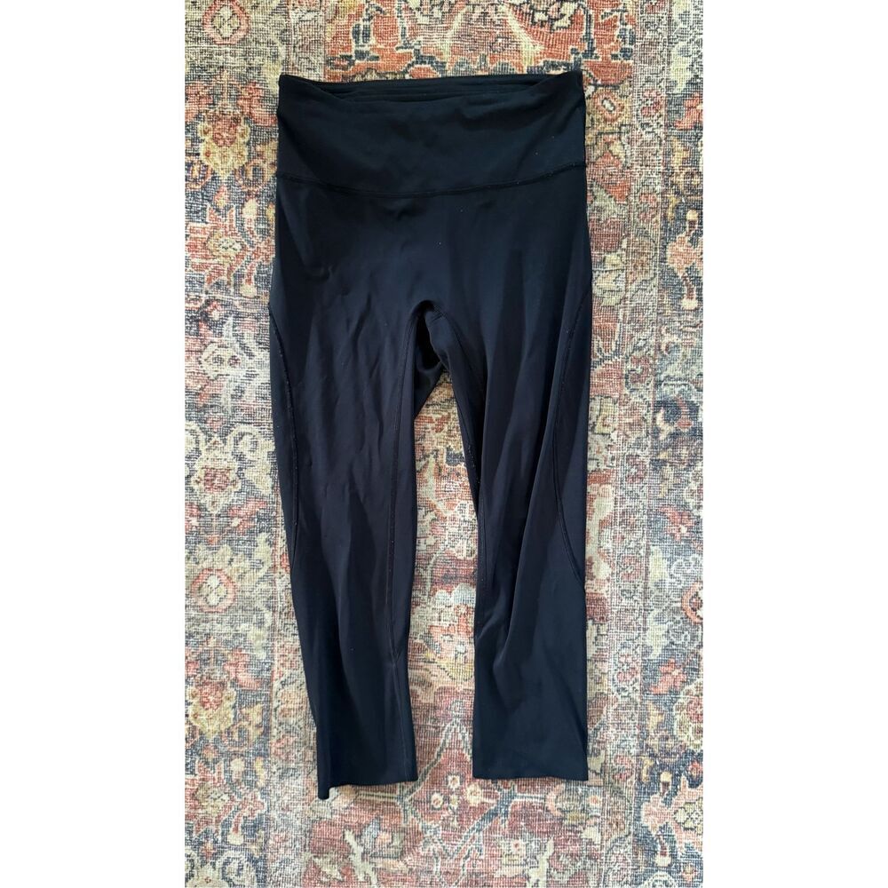 Lululemon size 6 High Waist Black Crop Legging Pants